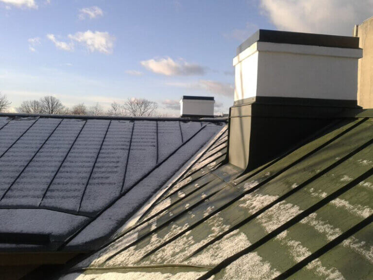 Valtsplekk katuse vahetamine talvel